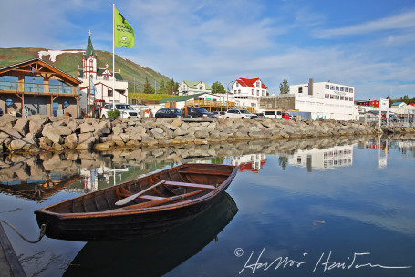 Kvldstilla vi hfnina.